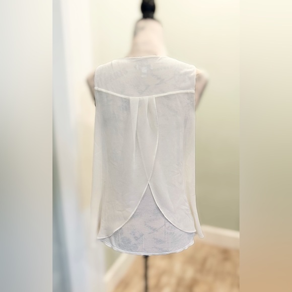 EXPRESS Princess Back Rhinestone Tank - Picture 5 of 7